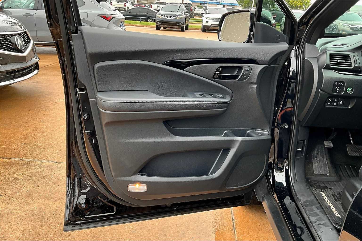 2023 Honda Passport Elite photo 19