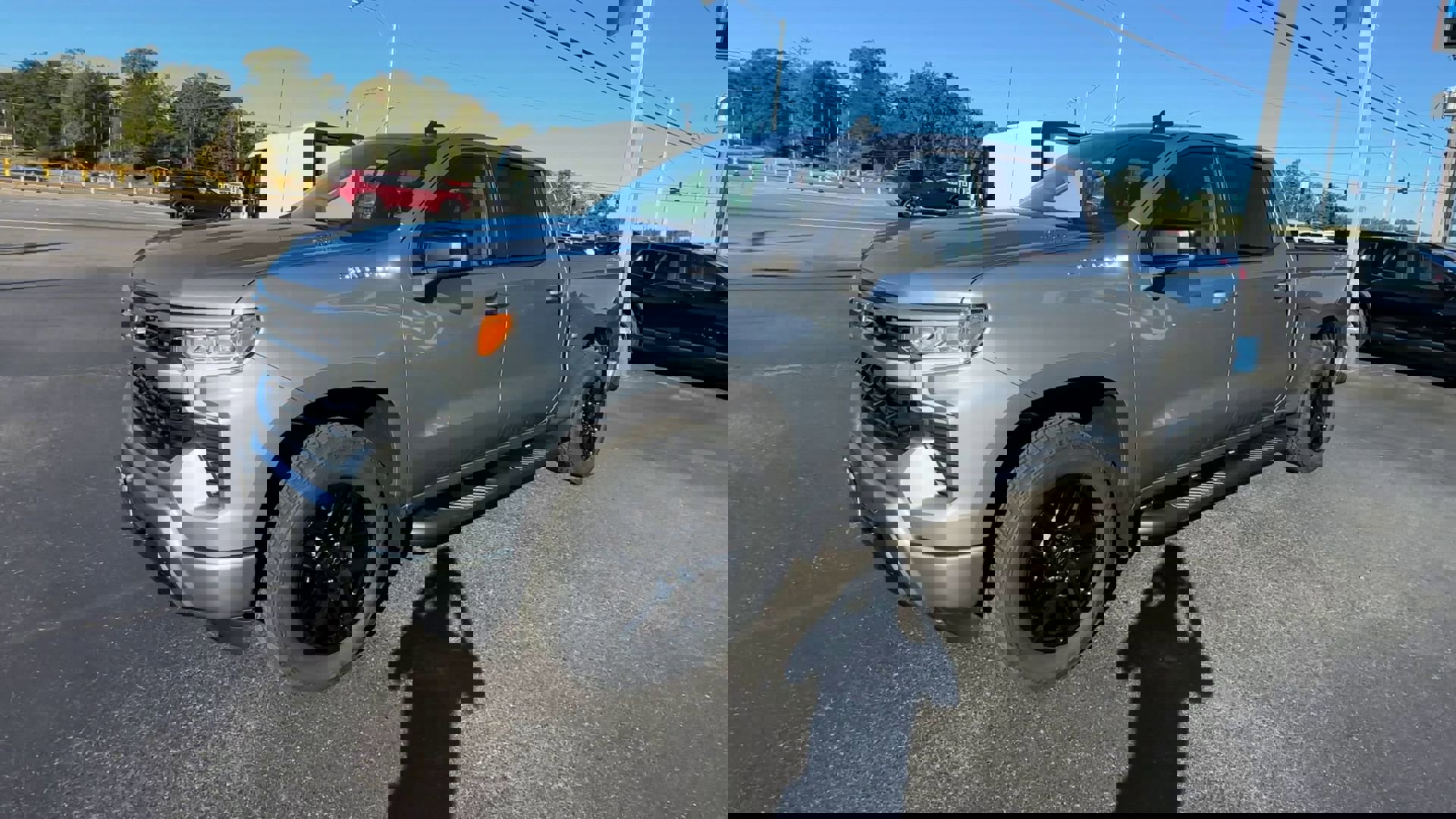 2026 Chevrolet Silverado 1500 RST photo 4