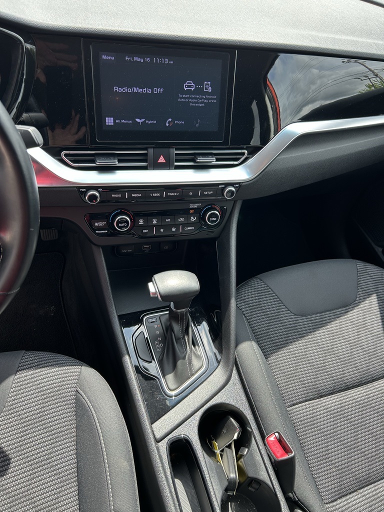 2022 Kia Niro LXS photo 19