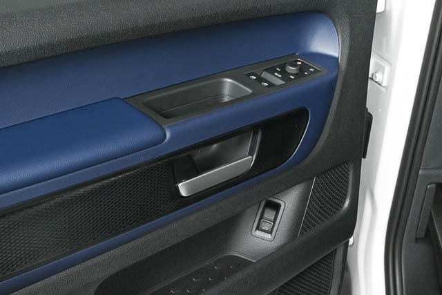 2025 Volkswagen ID. Buzz Pro S photo 4