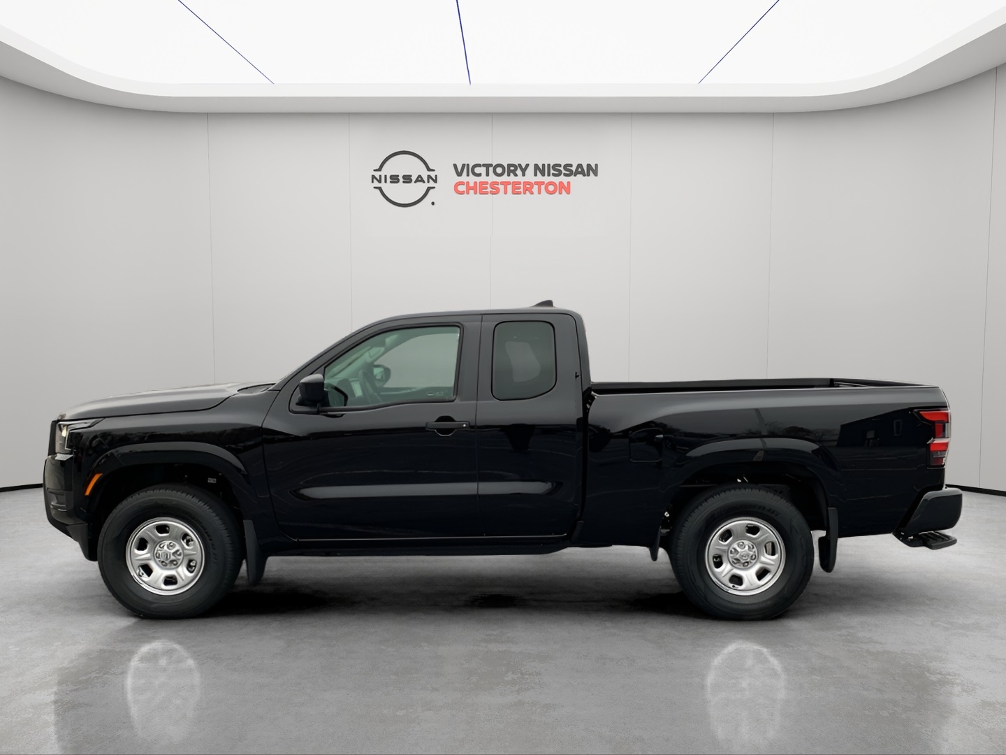 2026 Nissan Frontier photo 2