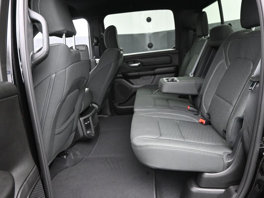2025 Ram 1500 Tradesman photo 7