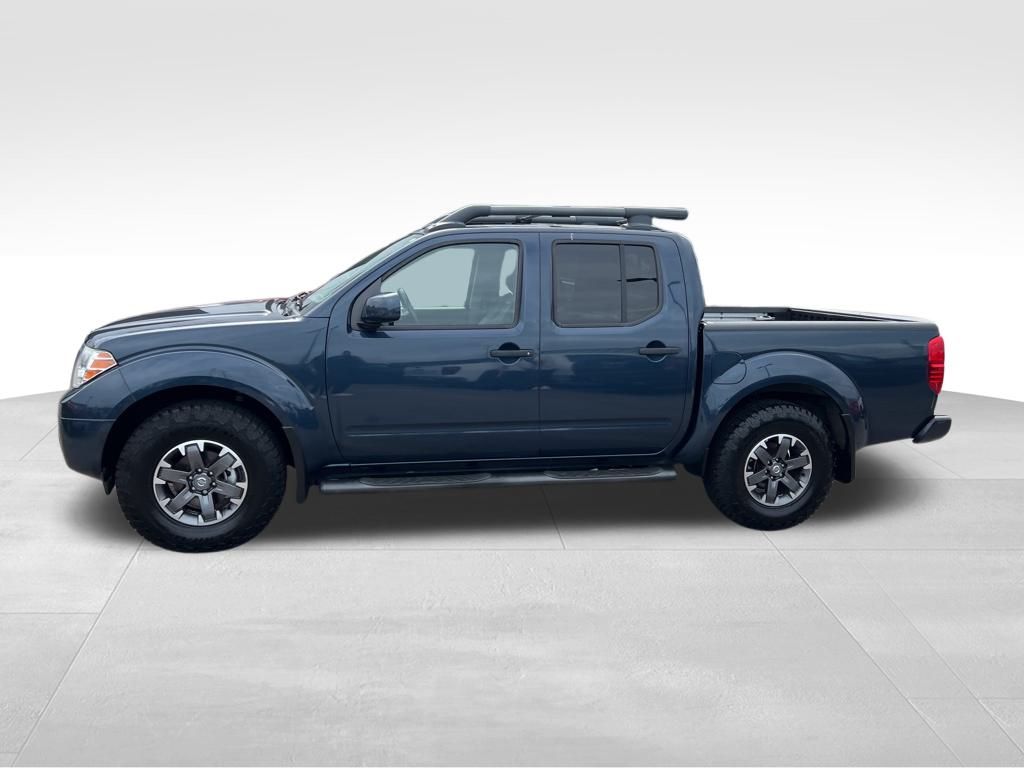 2020 Nissan Frontier PRO-4X photo 2