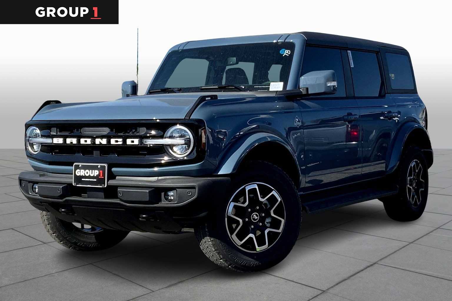 2025 Ford Bronco 4-Door Outer Banks's photo