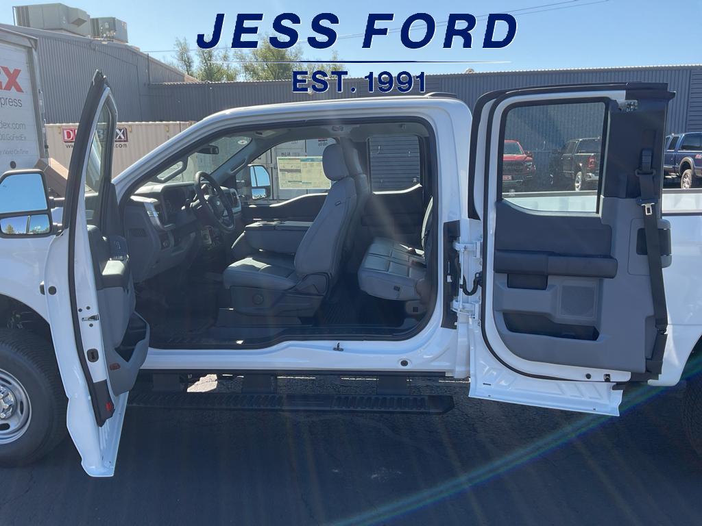2025 Ford F-250 XL photo 14