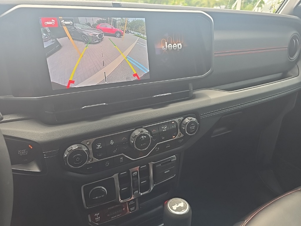2024 Jeep Wrangler Rubicon X photo 52