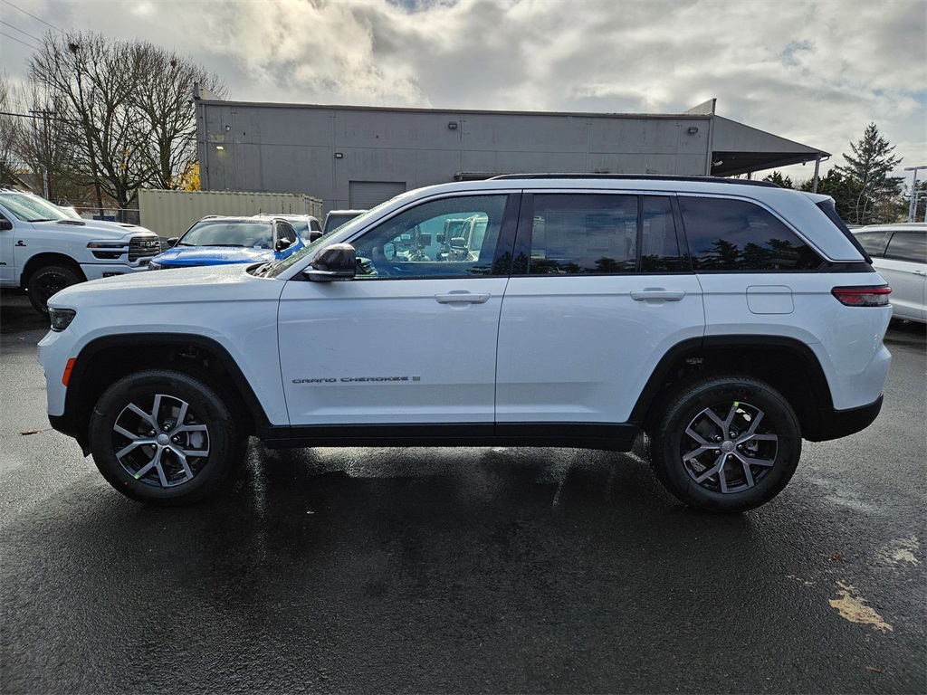 2025 Jeep Grand Cherokee Limited photo 4