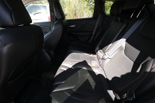 2020 Jeep Cherokee Altitude photo 6