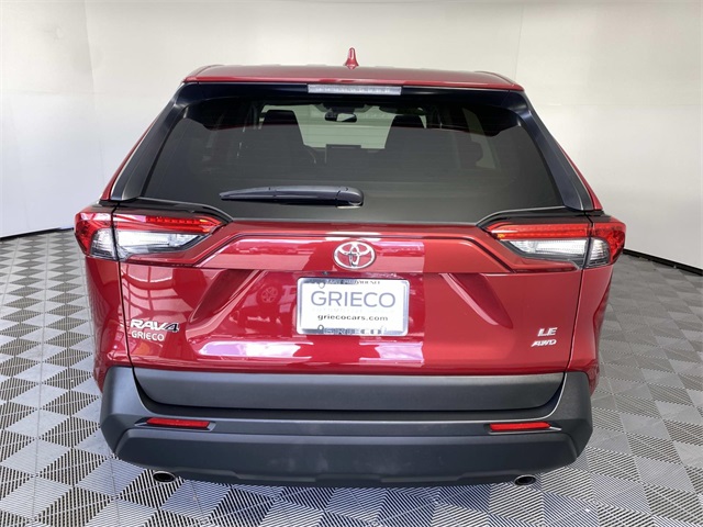 2024 Toyota RAV4 LE photo 4