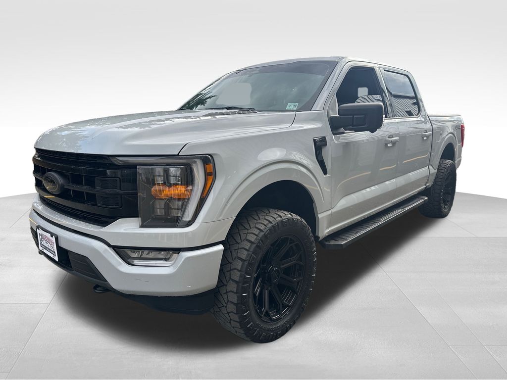 2023 Ford F-150 XLT photo 3