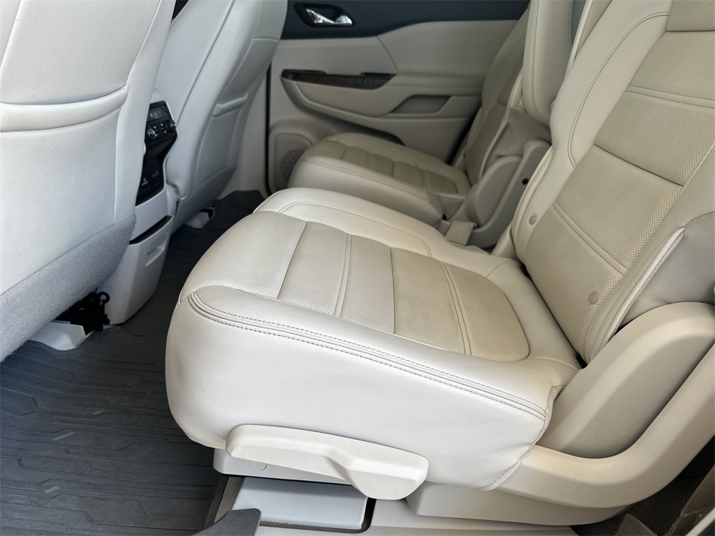 2021 Gmc Acadia Denali photo 24
