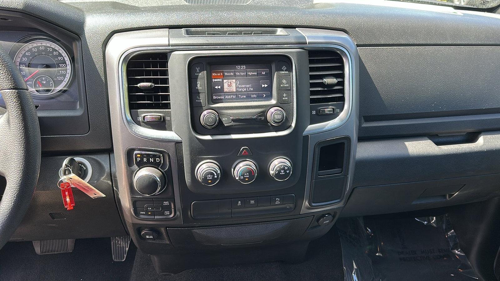 2022 Ram 1500 Classic Warlock photo 19