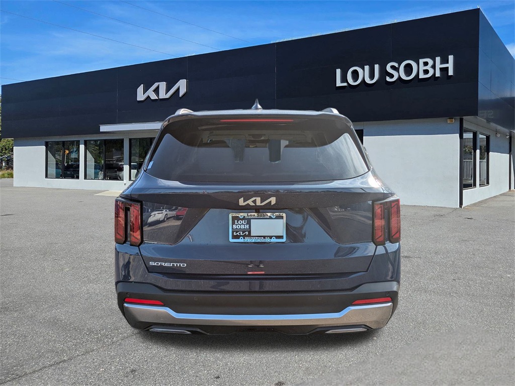 2026 Kia Sorento S photo 3