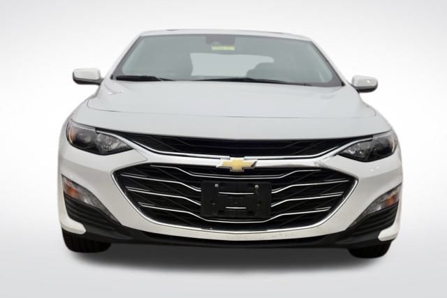 2024 Chevrolet Malibu 1LT photo 3