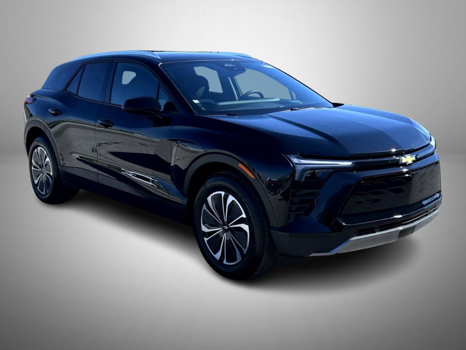 2026 Chevrolet Blazer EV photo 3