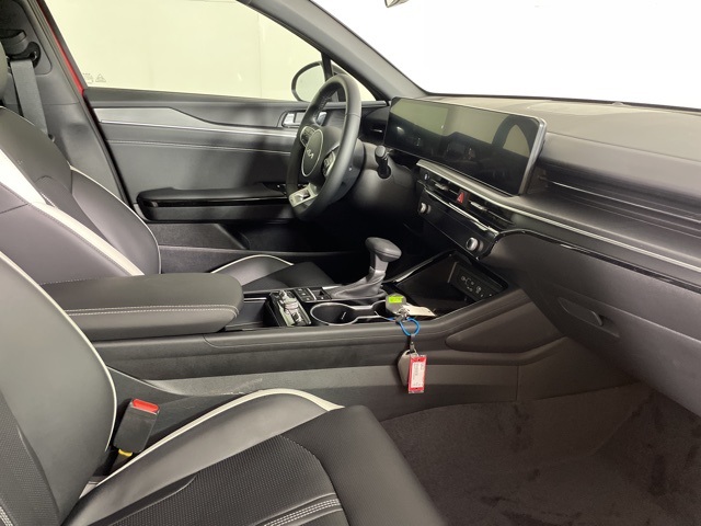 2026 Kia K5 GT-Line photo 14