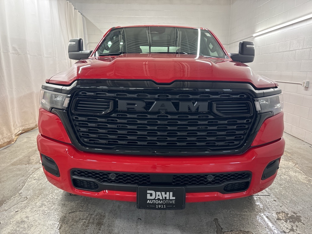 2025 Ram 1500 Tradesman photo 4