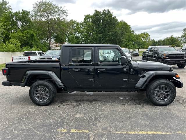 2025 Jeep Gladiator Sport S photo 5