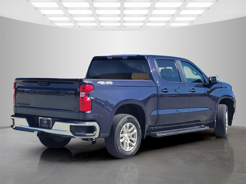 2023 Chevrolet Silverado 1500 LT photo 3