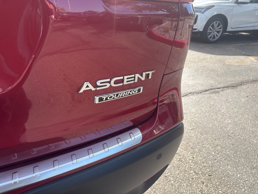 2022 Subaru Ascent Touring photo 3