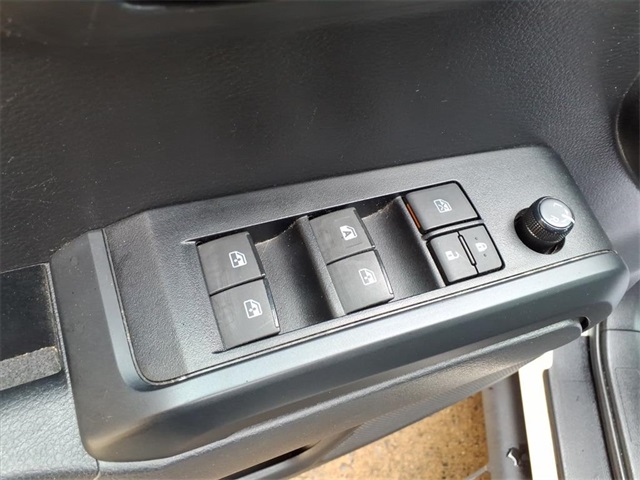 2022 Toyota Tacoma SR 4x4 Double Cab photo 16