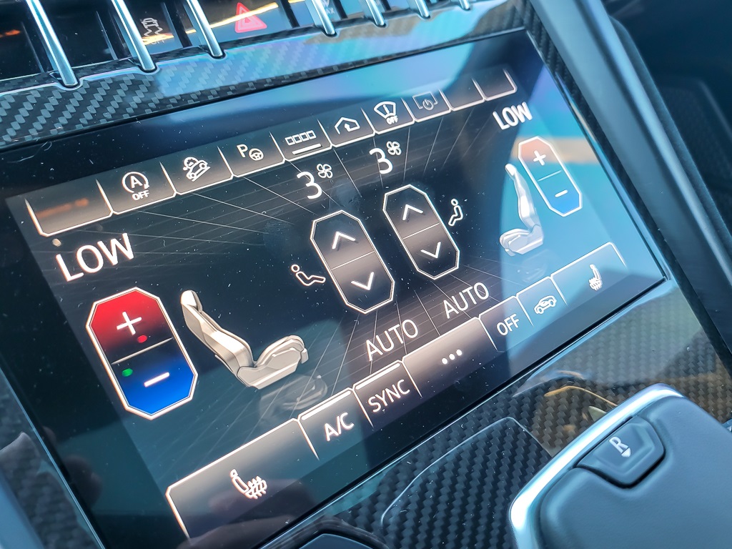 2023 LAMBORGHINI URUS - Image 15