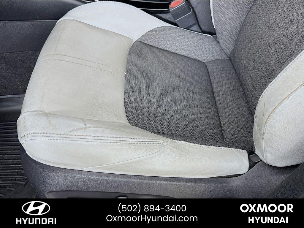 2019 Toyota Corolla XSE photo 15