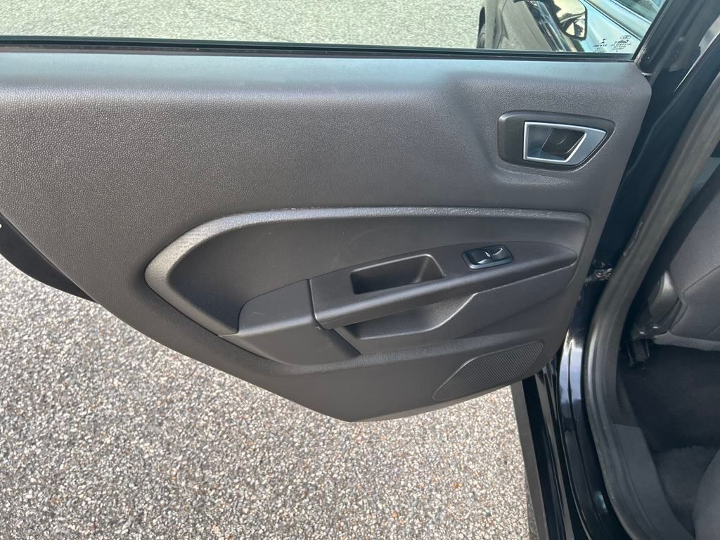 2018 Ford Fiesta ST photo 17