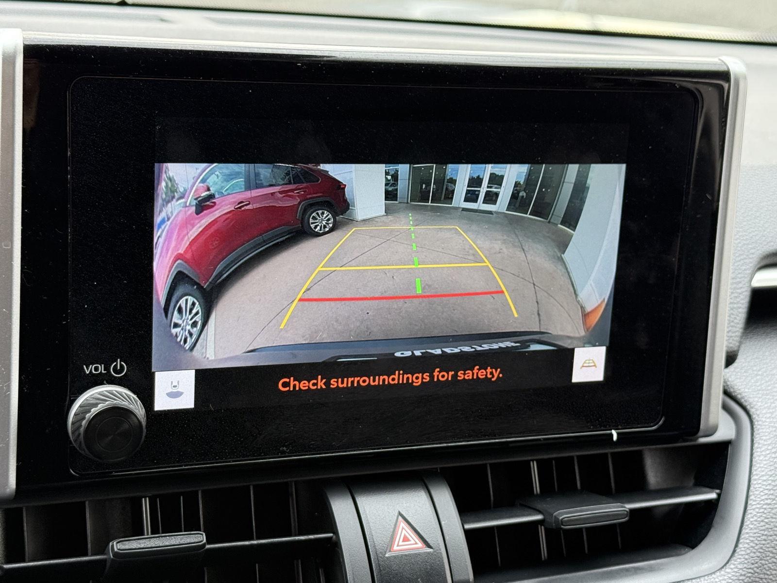2023 Toyota RAV4 LE photo 16