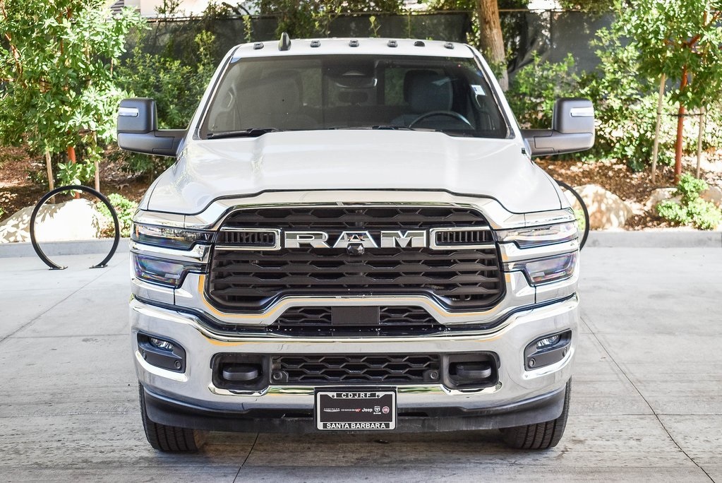2025 Ram 2500 Tradesman photo 2