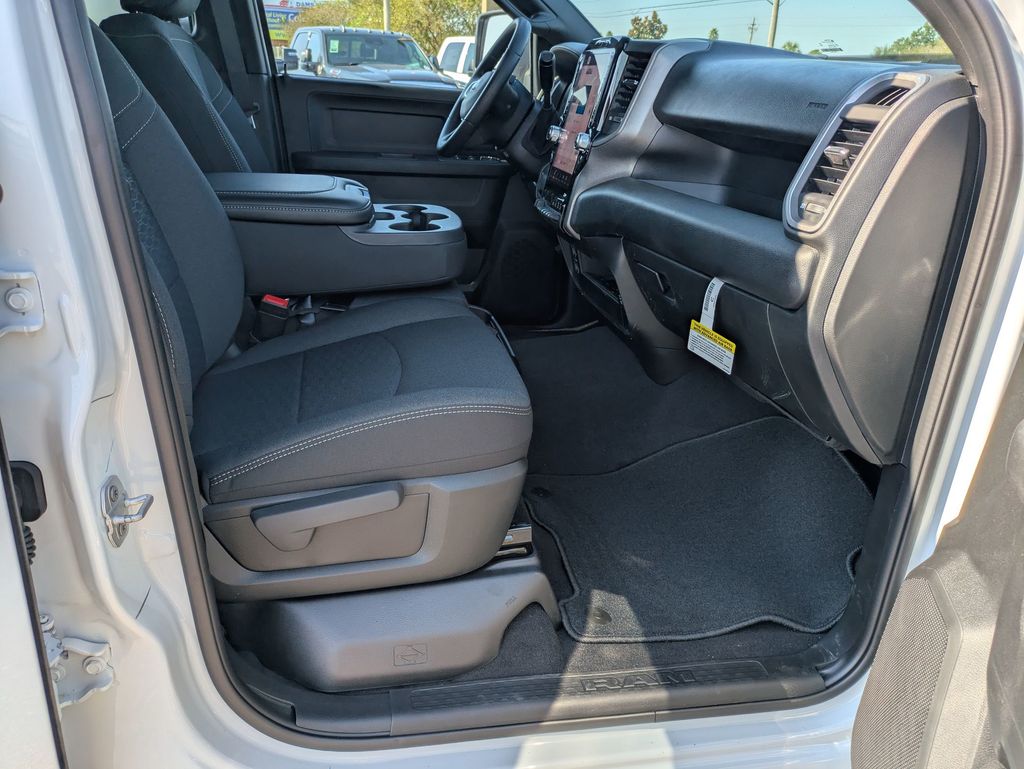 2026 Ram 3500 Tradesman photo 31