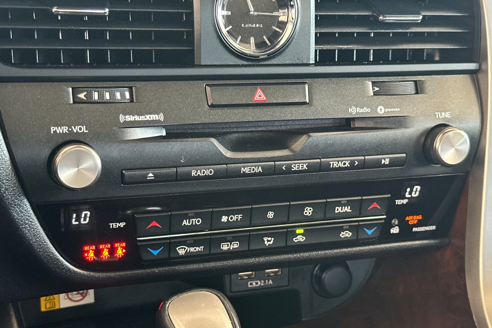 2022 Lexus RX 450h AWD photo 16