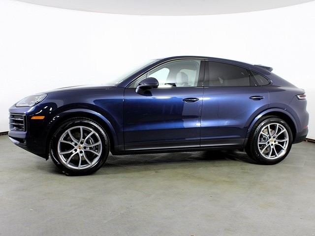 2025 Porsche Cayenne photo 2