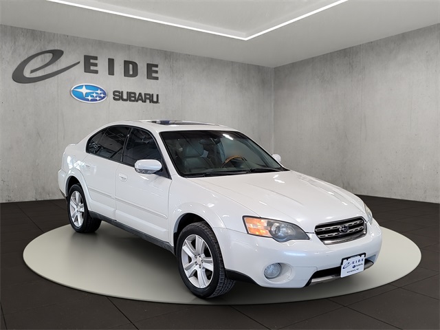 2005 Subaru Outback R's photo