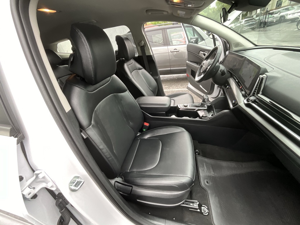 2025 Kia Sportage EX photo 35