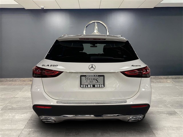 2021 Mercedes Benz GLA 250 4MATIC photo 4