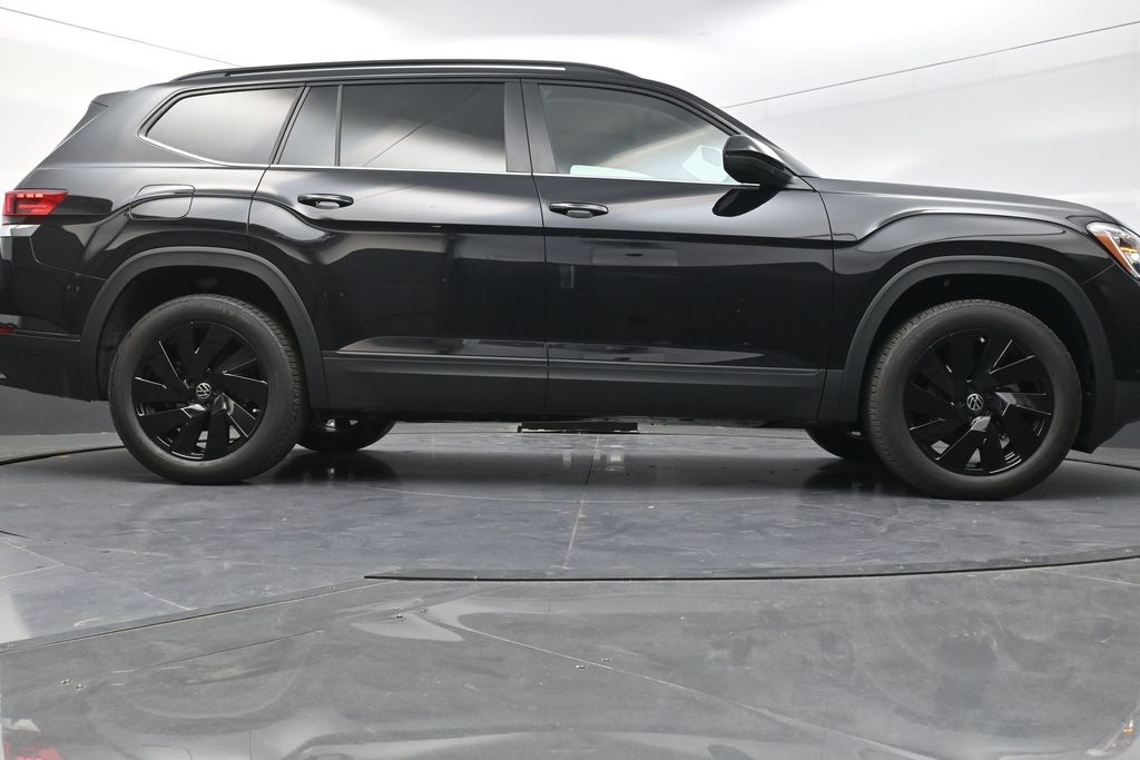 2025 Volkswagen Atlas SE Technology photo 24