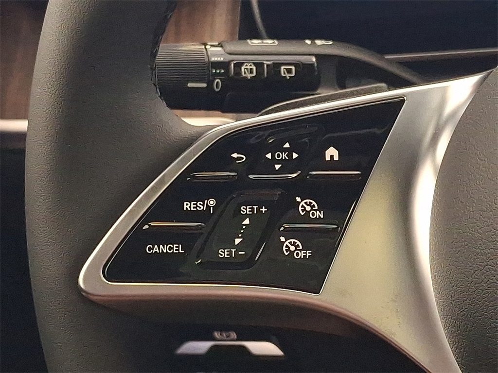 2025 Mercedes Benz GLC 300 4MATIC photo 13