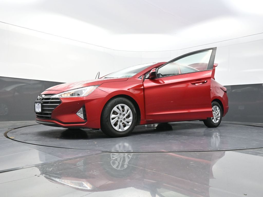 2019 Hyundai Elantra SE photo 28
