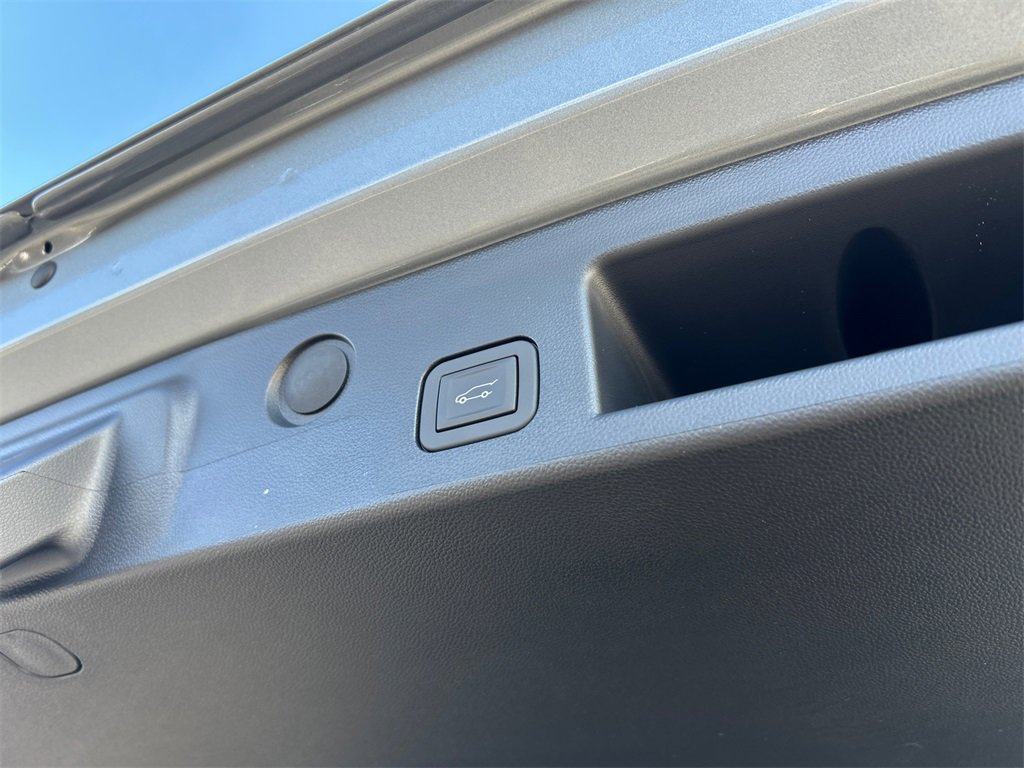 2026 GMC TERRAIN - Image 33