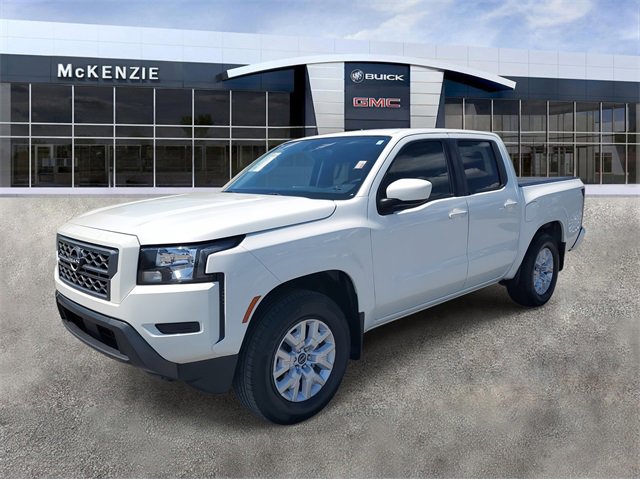2022 Nissan Frontier SV photo 2