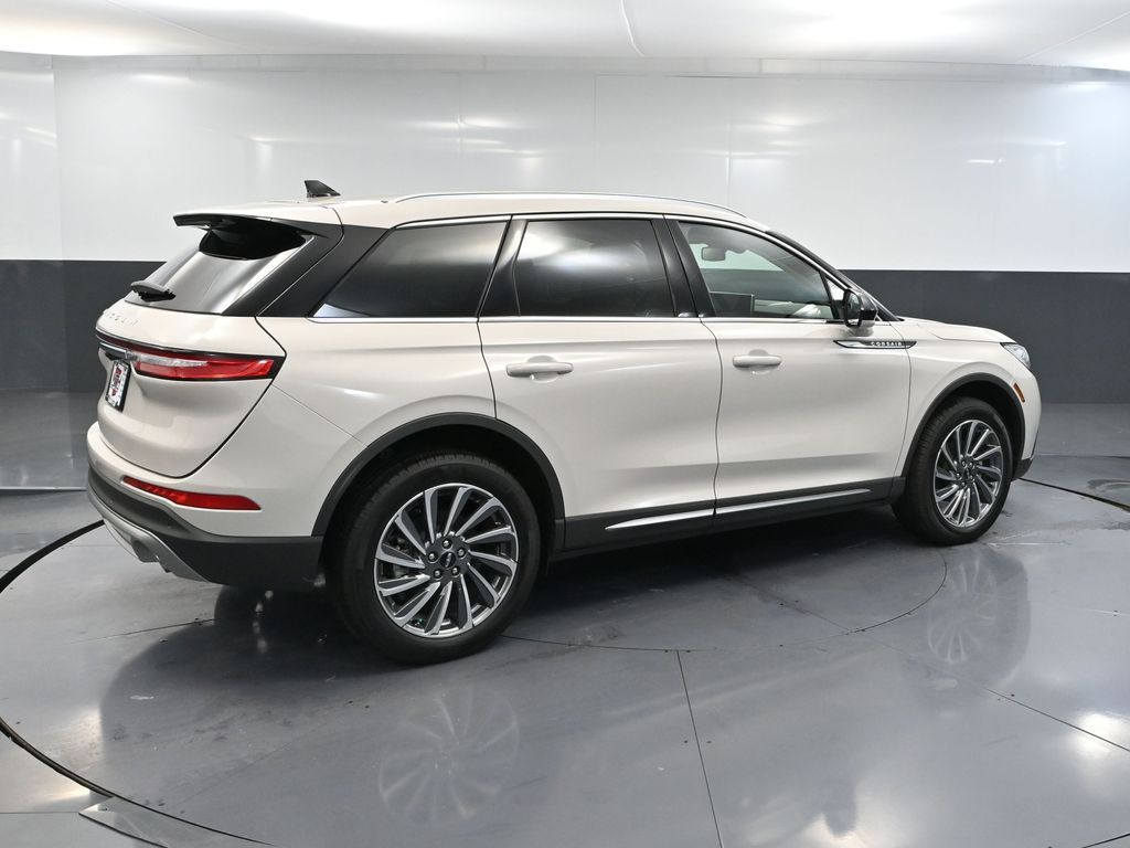 2023 Lincoln Corsair Reserve photo 4