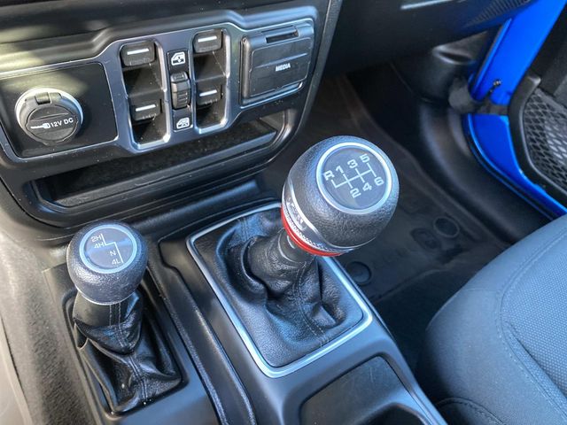 2022 Jeep Gladiator Willys photo 13