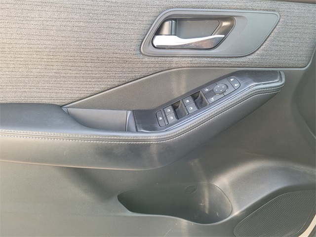 2023 Nissan Rogue SV photo 28
