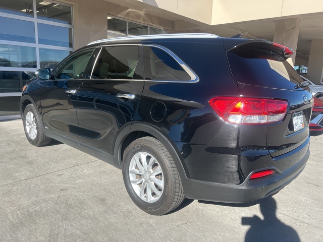 2017 Kia Sorento LX photo 3