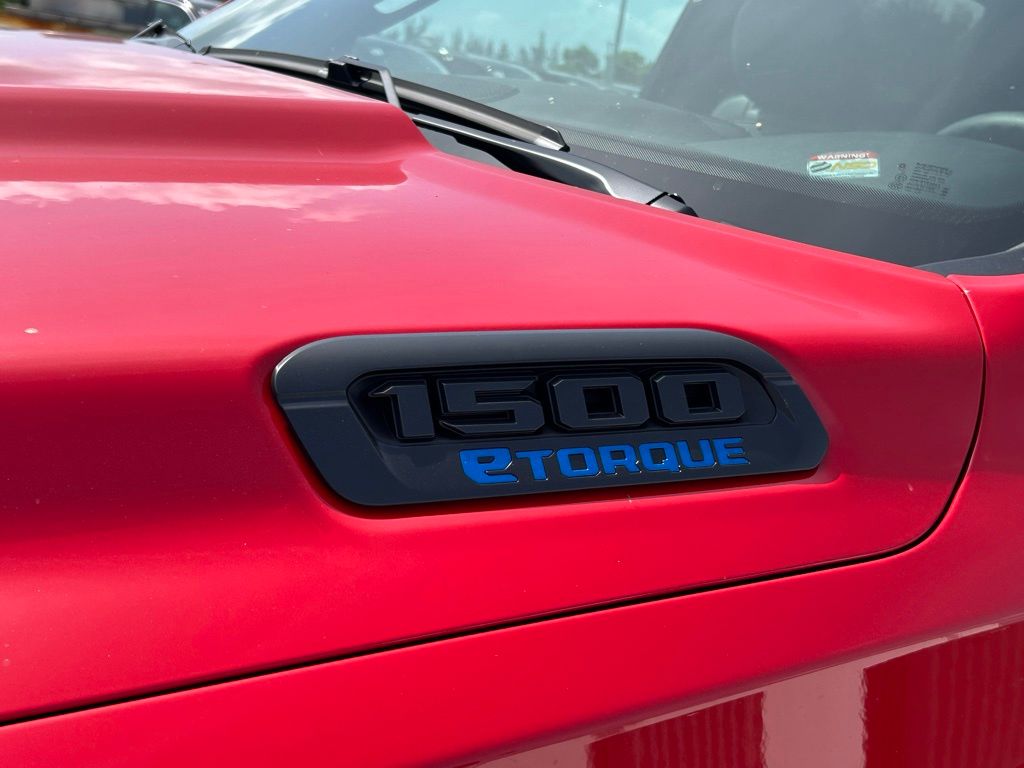 2025 Ram 1500 Tradesman photo 10