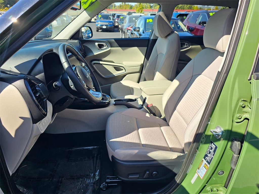 2023 Kia Soul EX photo 20