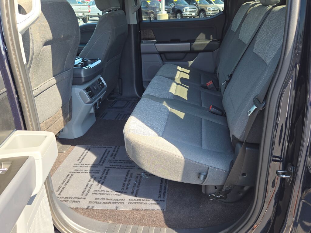 2022 Ford F-150 XLT photo 16