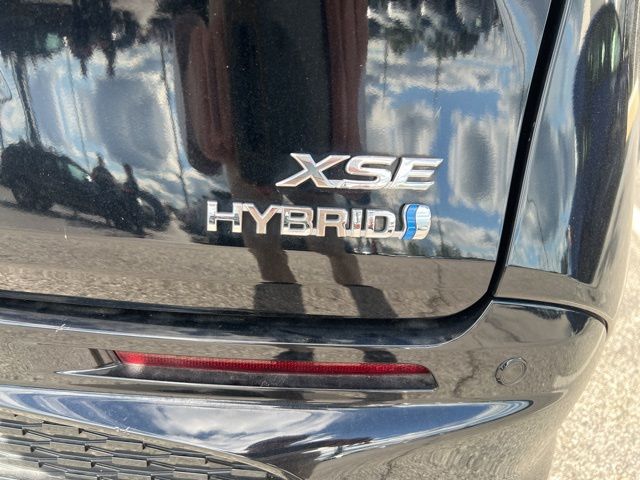 2023 Toyota Sienna XSE photo 4