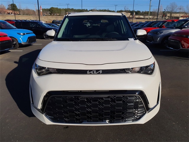 2025 Kia Soul GT-Line photo 2